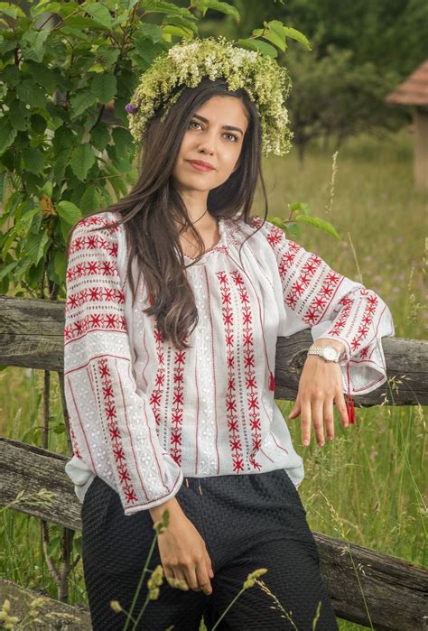 The Romanian blouse – IA 